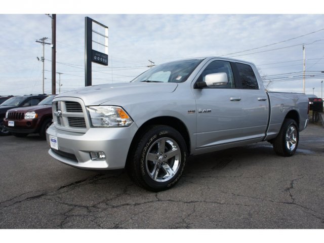 Dodge Ram 1500 4dr 2WD EXT S Wagon Unspecified