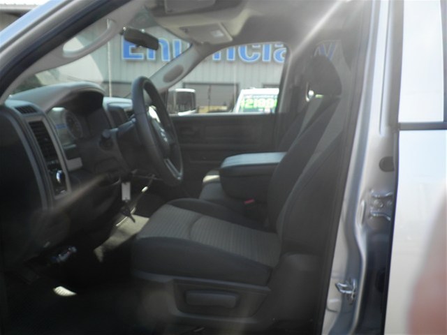 Dodge Ram 1500 2010 photo 4