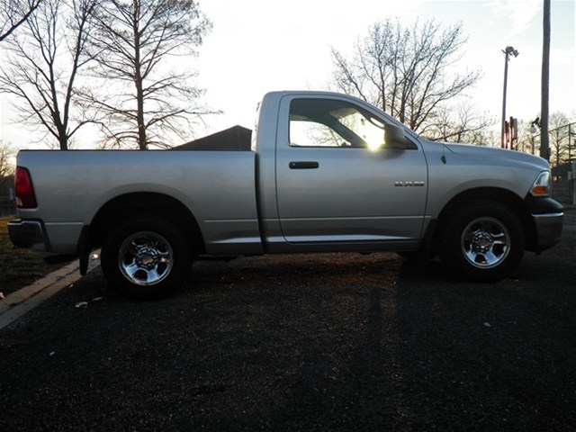 Dodge Ram 1500 2010 photo 3