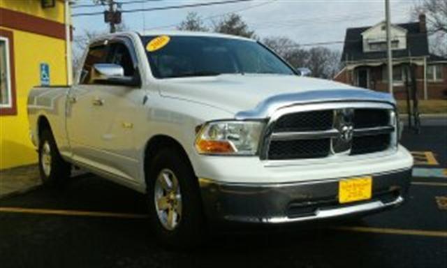 Dodge Ram 1500 2010 photo 2