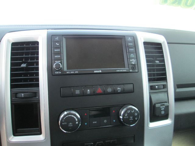 Dodge Ram 1500 2010 photo 11