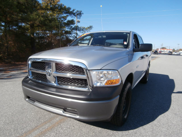 Dodge Ram 1500 2010 photo 2