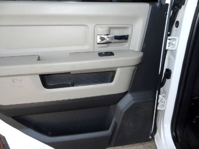 Dodge Ram 1500 2010 photo 21