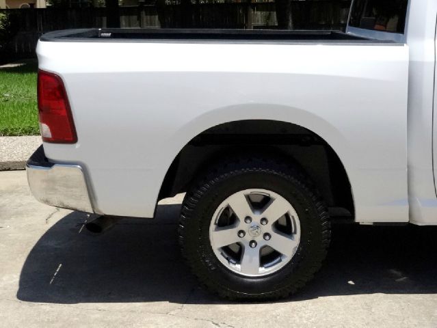 Dodge Ram 1500 2010 photo 34