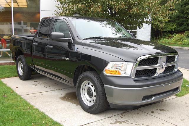 Dodge Ram 1500 2010 photo 3