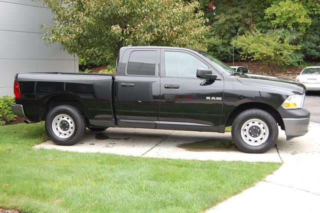 Dodge Ram 1500 2010 photo 4