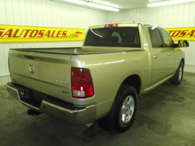 Dodge Ram 1500 2011 photo 2