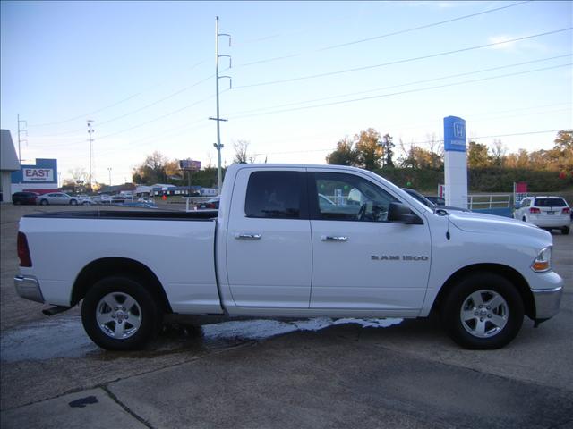 Dodge Ram 1500 2011 photo 4