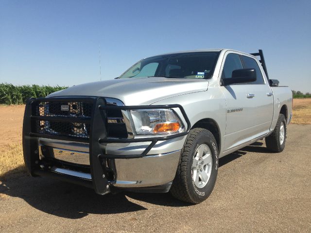 Dodge Ram 1500 SLE Sierra 2WD Pickup Truck