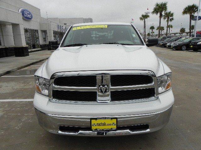 Dodge Ram 1500 2011 photo 2