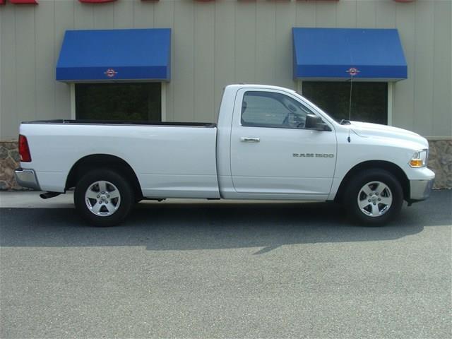 Dodge Ram 1500 2011 photo 3