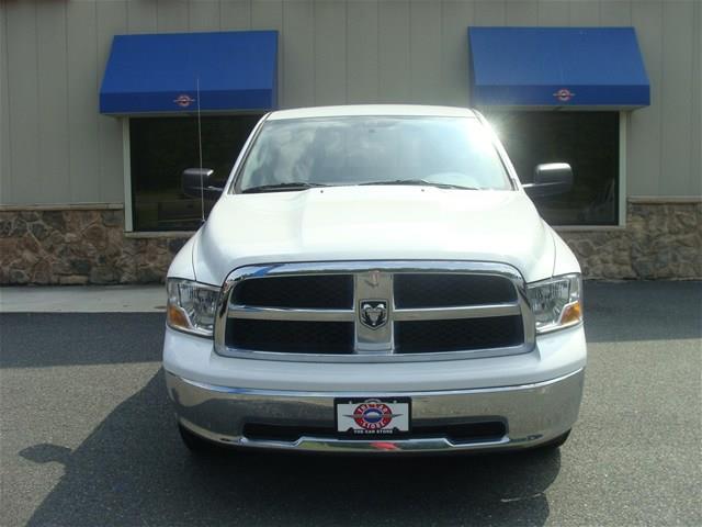 Dodge Ram 1500 2011 photo 4