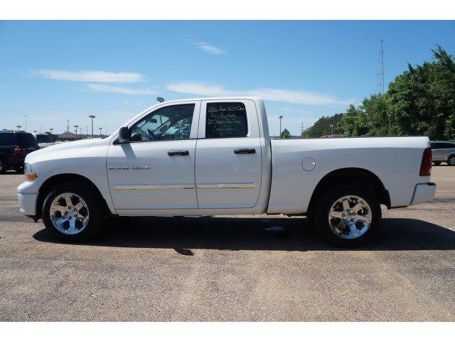 Dodge Ram 1500 2011 photo 4