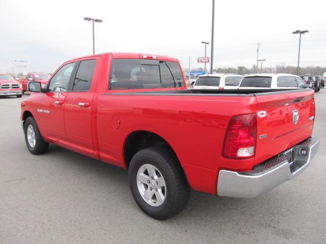 Dodge Ram 1500 2011 photo 2