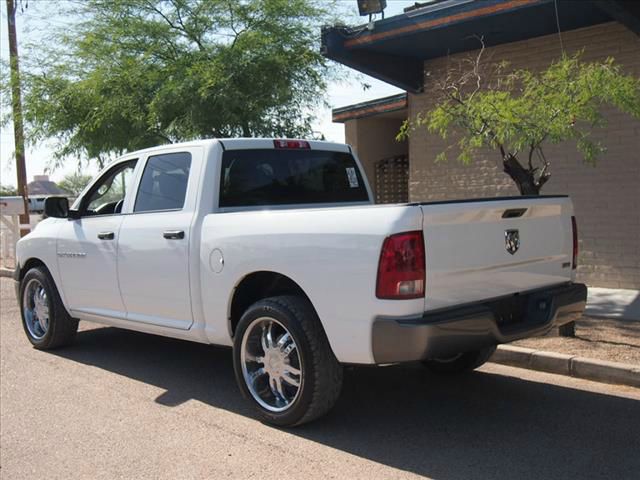 Dodge Ram 1500 2011 photo 1