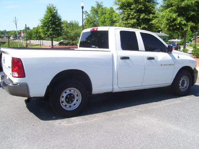 Dodge Ram 1500 2011 photo 10