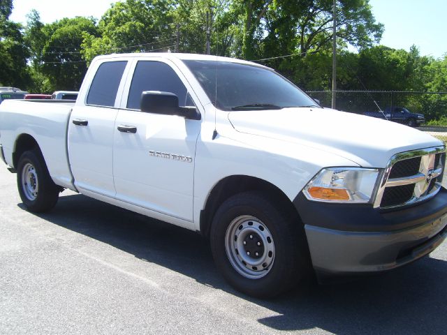 Dodge Ram 1500 2011 photo 3