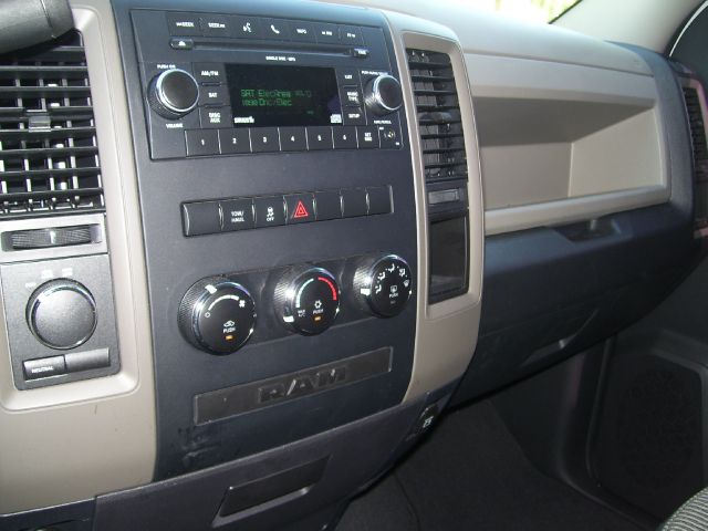 Dodge Ram 1500 2011 photo 40