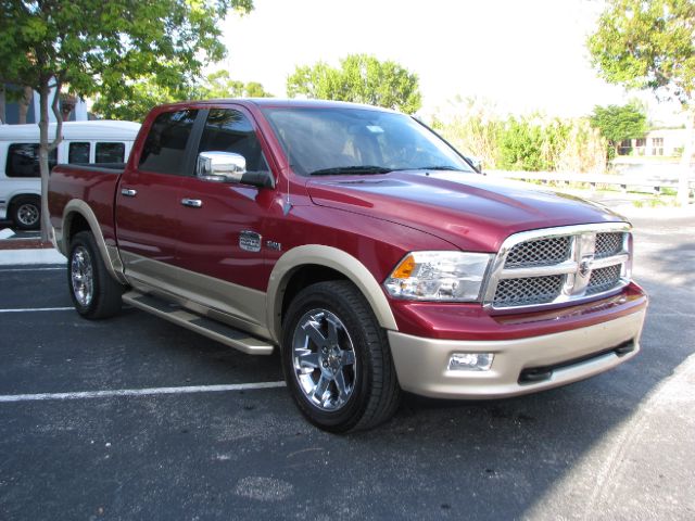 Dodge Ram 1500 2011 photo 2