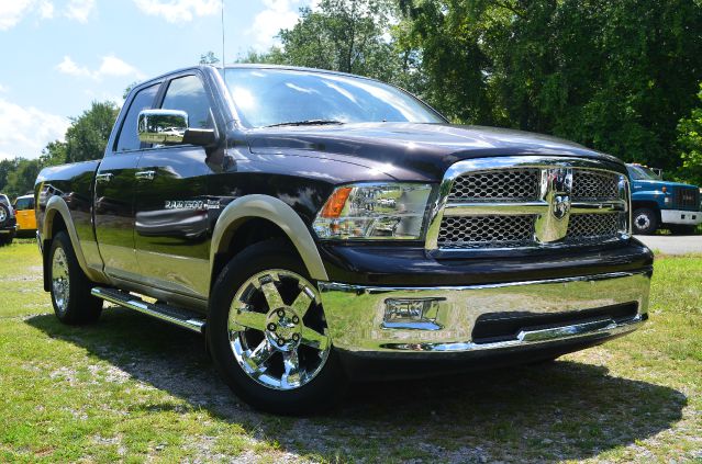 Dodge Ram 1500 2011 photo 2