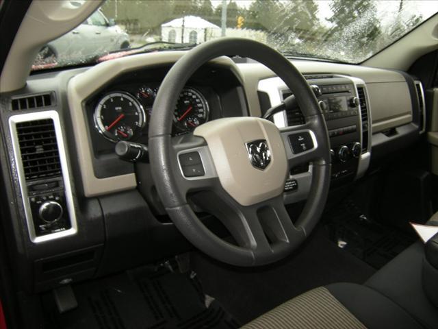 Dodge Ram 1500 2011 photo 3