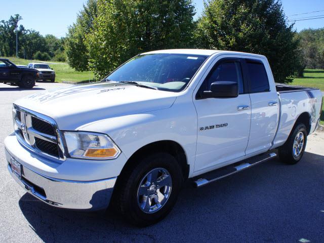 Dodge Ram 1500 2011 photo 2