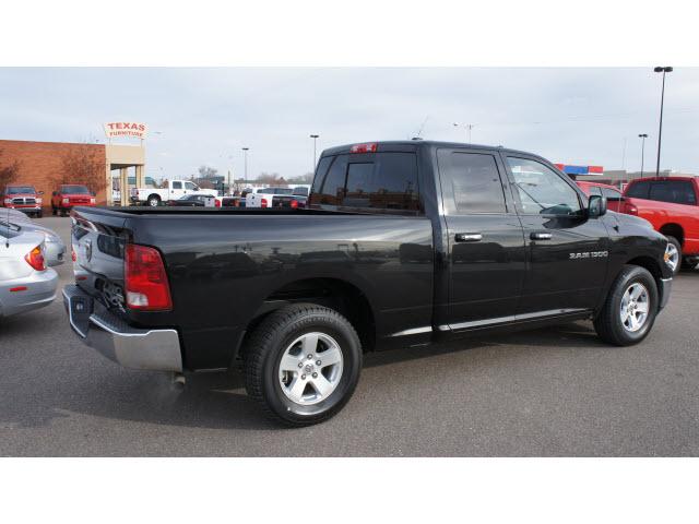 Dodge Ram 1500 2011 photo 2