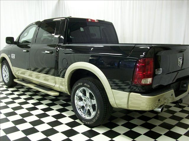 Dodge Ram 1500 2011 photo 3