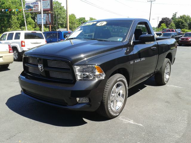 Dodge Ram 1500 2011 photo 4