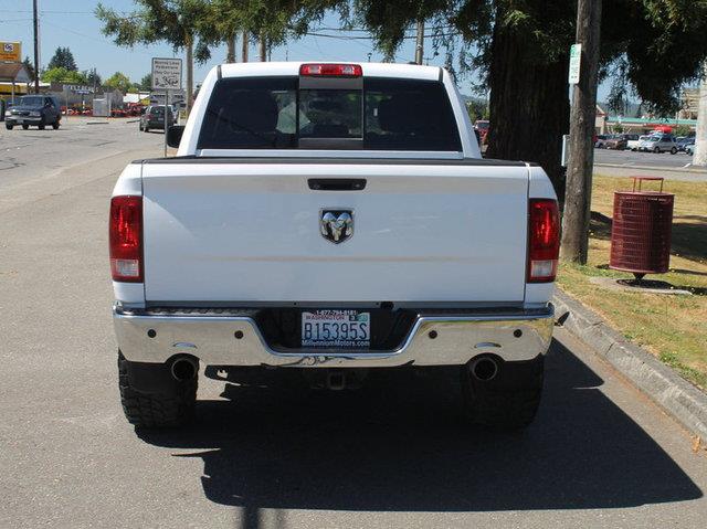 Dodge Ram 1500 2011 photo 3