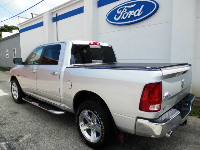 Dodge Ram 1500 2011 photo 2