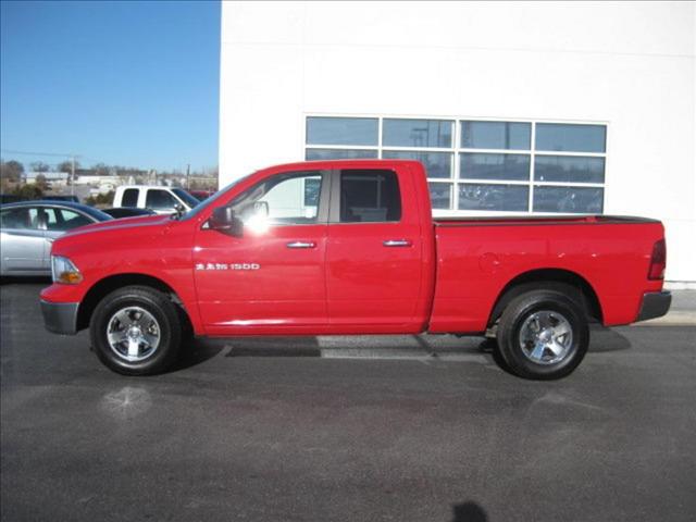 Dodge Ram 1500 2011 photo 2