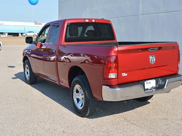 Dodge Ram 1500 2011 photo 4