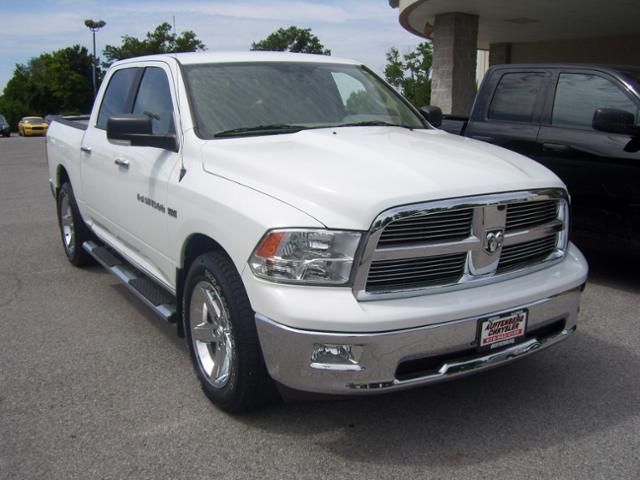 Dodge Ram 1500 2011 photo 1