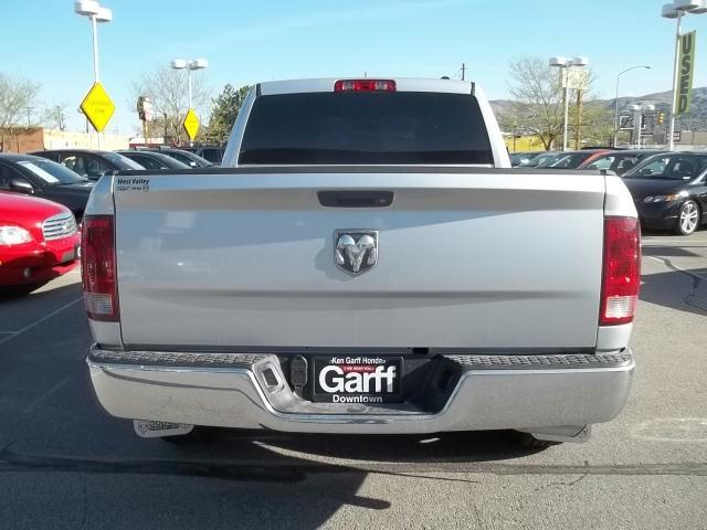 Dodge Ram 1500 2011 photo 4