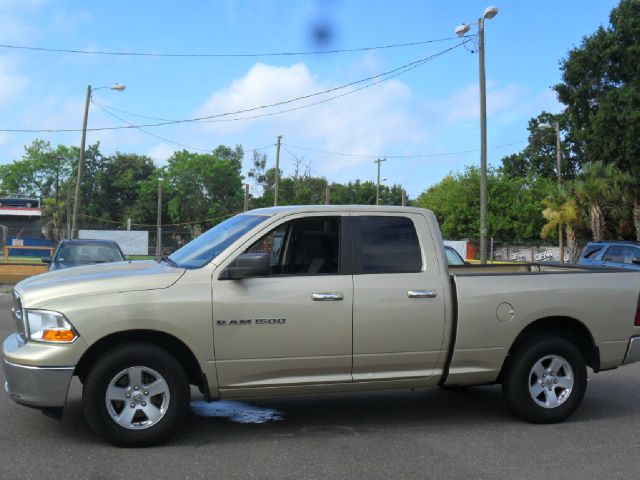 Dodge Ram 1500 2011 photo 2