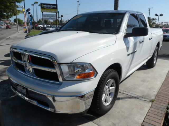 Dodge Ram 1500 2011 photo 2