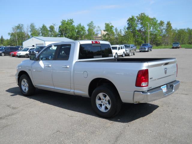 Dodge Ram 1500 2011 photo 2