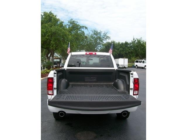 Dodge Ram 1500 2011 photo 16