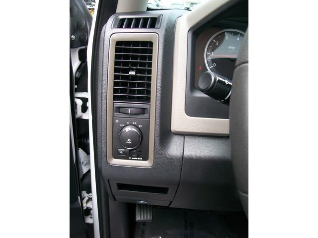 Dodge Ram 1500 2011 photo 31