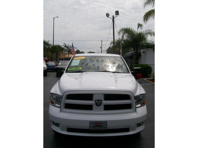 Dodge Ram 1500 2011 photo 8