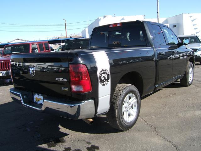 Dodge Ram 1500 2011 photo 2