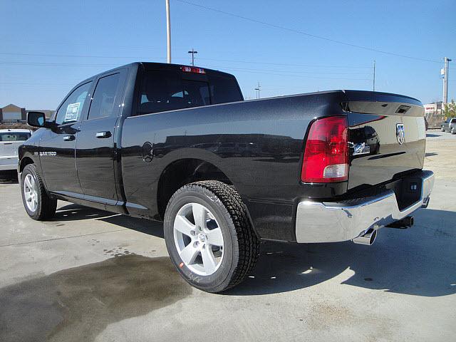 Dodge Ram 1500 2011 photo 1