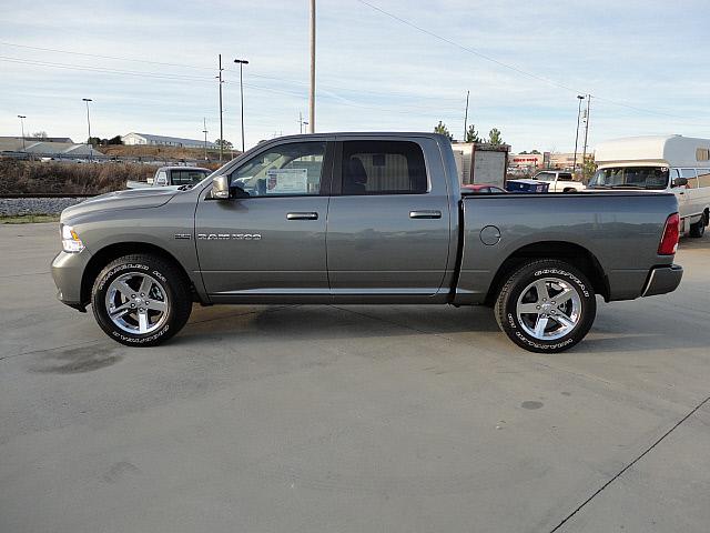 Dodge Ram 1500 2012 photo 2