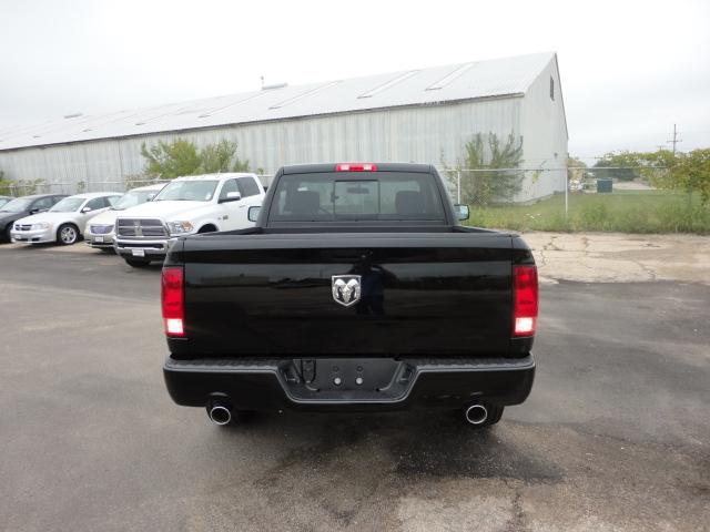 Dodge Ram 1500 2012 photo 3