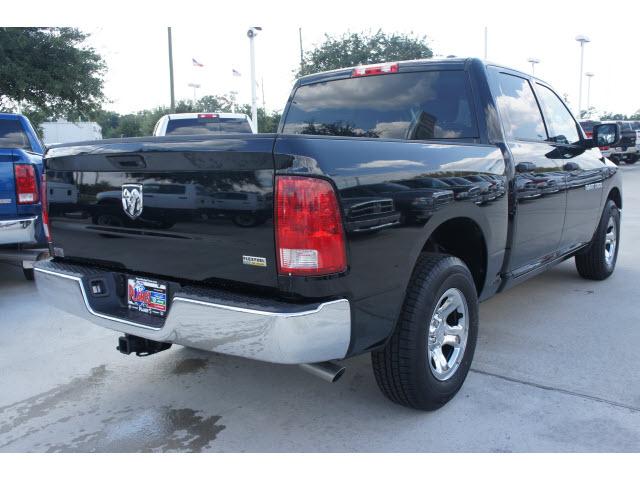 Dodge Ram 1500 2012 photo 2