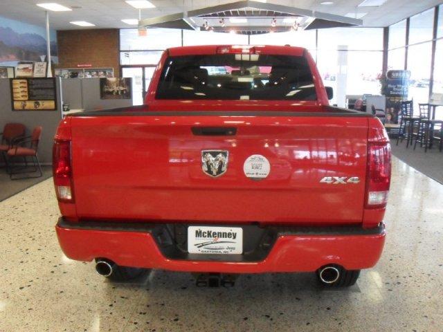 Dodge Ram 1500 2012 photo 2