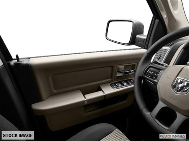 Dodge Ram 1500 2012 photo 2