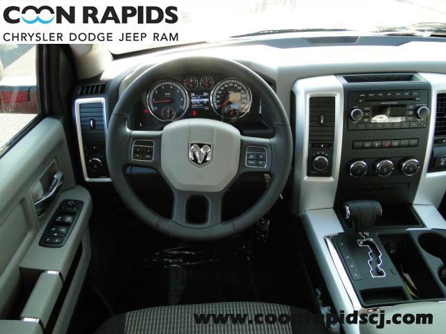 Dodge Ram 1500 2012 photo 2