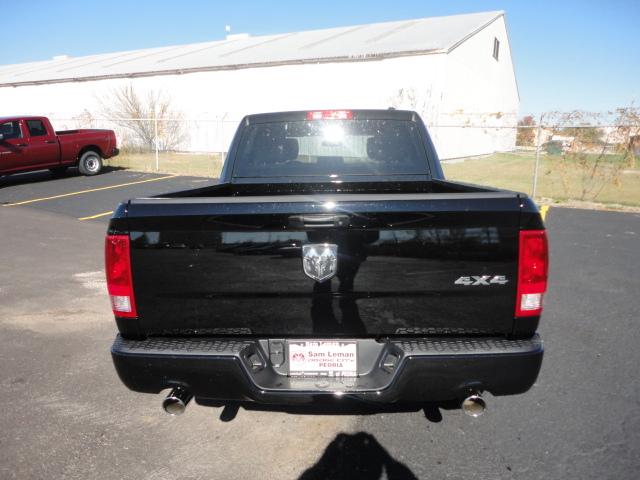 Dodge Ram 1500 2012 photo 3